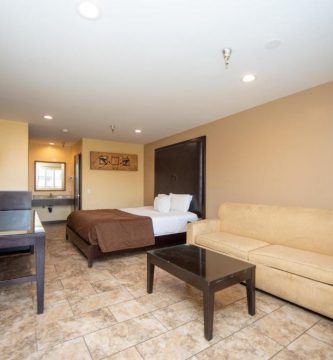Casa Bella Inn Huntington Park 3