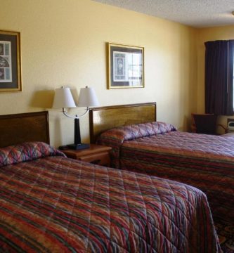 Lake Palestine Motor Inn 5