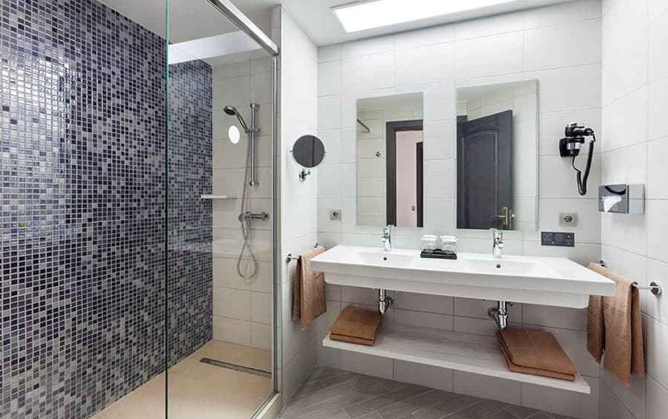 Baño Habitacion Familiar_Hotel Riu Chiclana